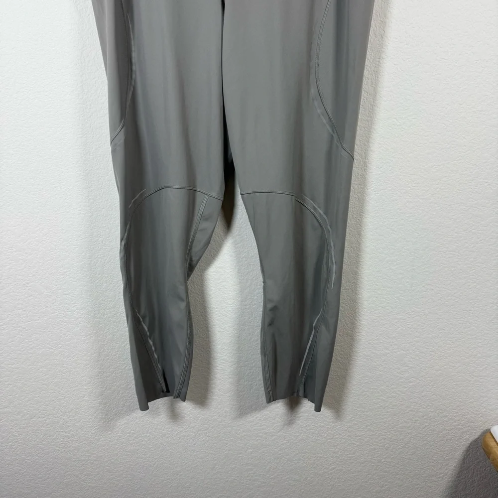 Lululemon Women’s Base Pace High-Rise Reflective Crop 23